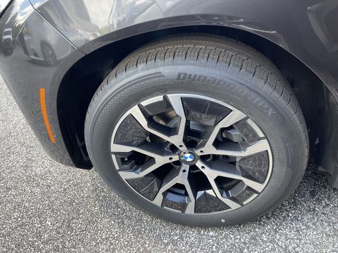 Used 2026 BMW X3 xDrive30 w/ Premium Package image 11