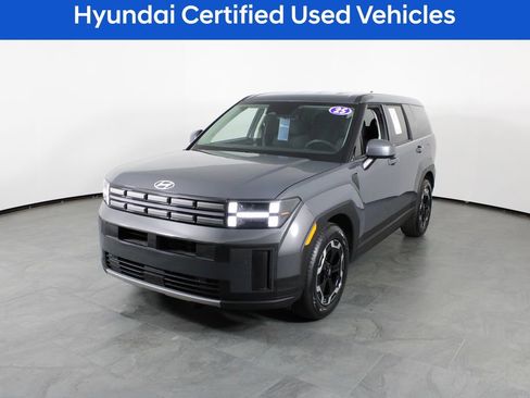 Used 2025 Hyundai Santa Fe SE image 2