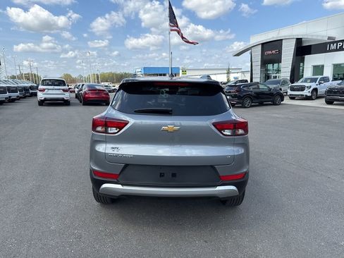 Used 2025 Chevrolet TrailBlazer LT image 4