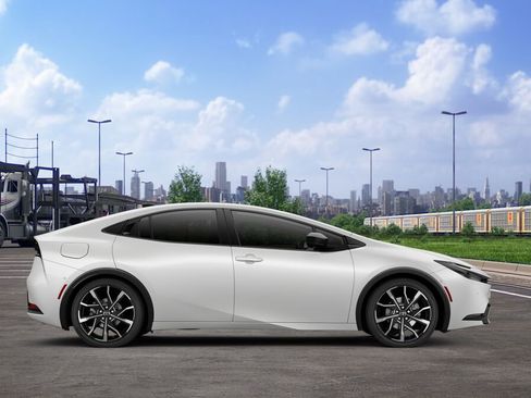 New 2026 Toyota Prius Plug-In Hybrid image 12