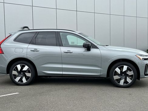 New 2025 Volvo XC60 T8 Plus w/ Protection Package Premier image 6