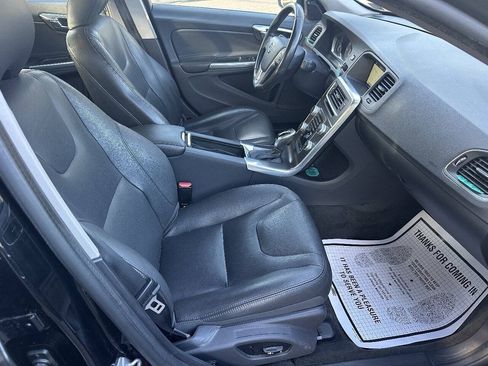Used 2016 Volvo S60 T5 Premier w/ Convenience Package AWD/4WD image 11