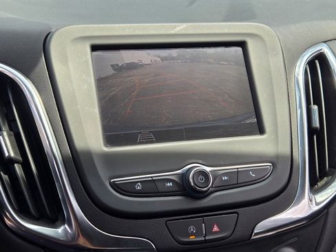 Used 2024 Chevrolet Equinox LT FWD image 27