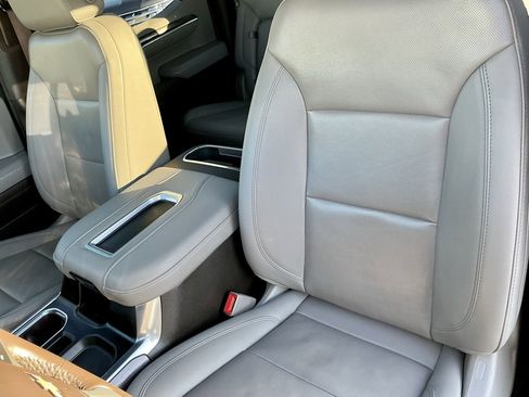 Used 2022 Chevrolet Silverado 1500 LTZ w/ LTZ Premium Package image 40