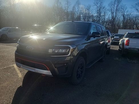 Used 2022 Ford Expedition Timberline image 2