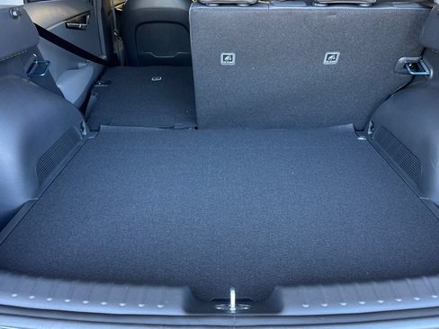 New 2026 Kia Niro FWD image 15