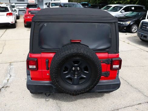 Used 2020 Jeep Wrangler Sport AWD/4WD image 7