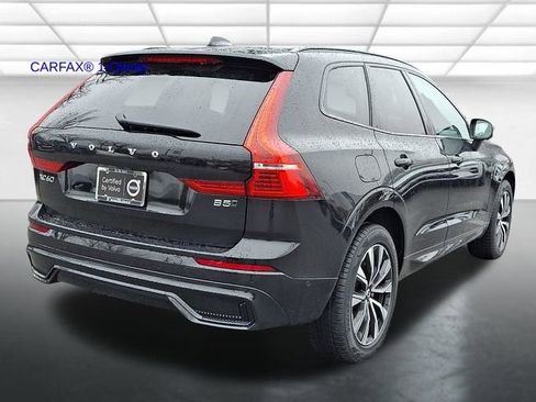 Certified 2023 Volvo XC60 B5 Plus w/ Climate Package image 7