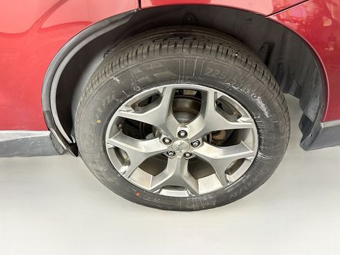 Used 2016 Subaru Forester 2.5i Touring AWD/4WD image 11