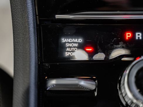 New 2025 Jeep Grand Cherokee Limited image 24