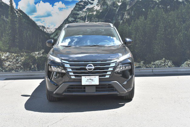 Used 2026 Nissan Rogue SV AWD/4WD image 5