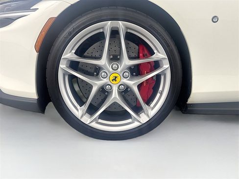 Used 2023 Ferrari Roma image 33