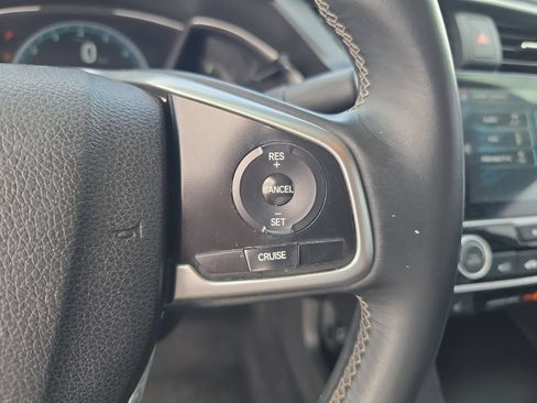 Used 2018 Honda Civic EX-L image 23