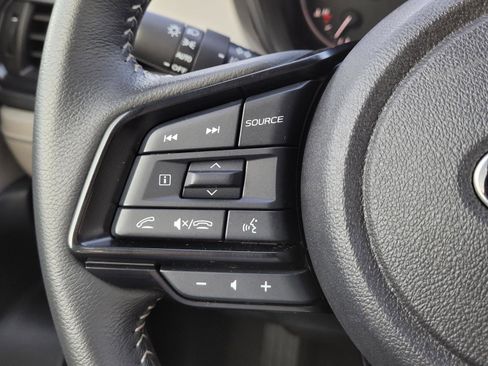 Used 2025 Subaru Forester Premium AWD/4WD image 9