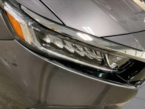 Used 2018 Honda Accord LX image 27