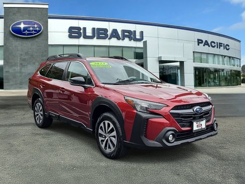 Certified 2023 Subaru Outback Premium AWD/4WD image 1