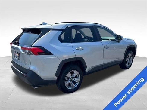 Used 2023 Toyota RAV4 LE AWD/4WD image 5