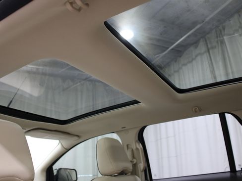 Used 2008 Lincoln MKX AWD image 22