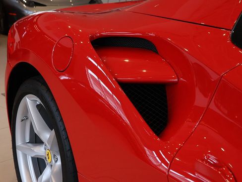 Certified 2018 Ferrari 488 Spider RWD image 24