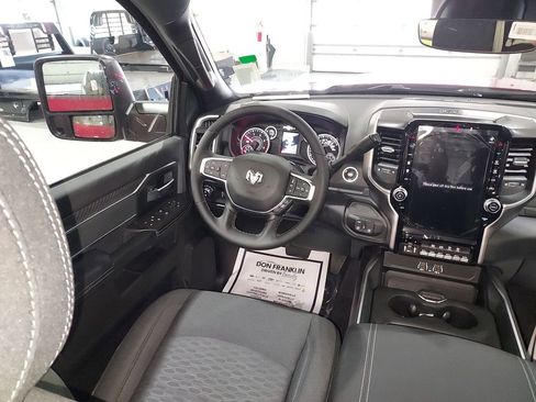 New 2026 RAM 2500 Big Horn AWD/4WD image 15