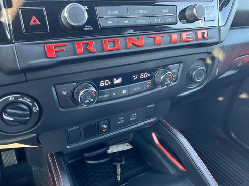 Used 2025 Nissan Frontier PRO-4X w/ Interior Protection Package AWD/4WD image 20