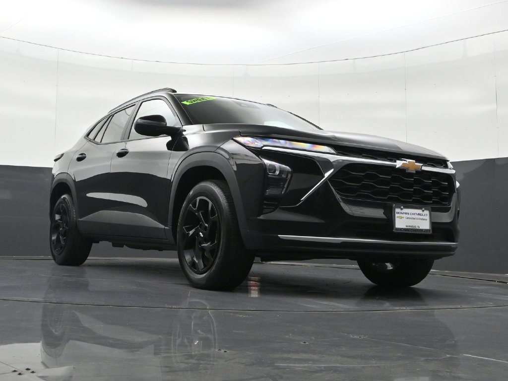 Certified 2026 Chevrolet Trax LT FWD image 36