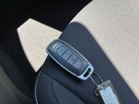 Used 2024 Nissan Sentra SV image 21