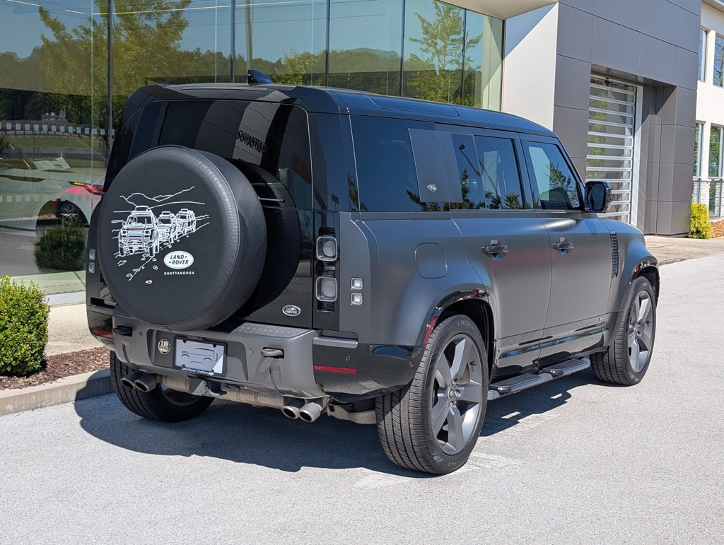 Used 2023 Land Rover Defender 110 Carpathian Edition AWD/4WD image 7
