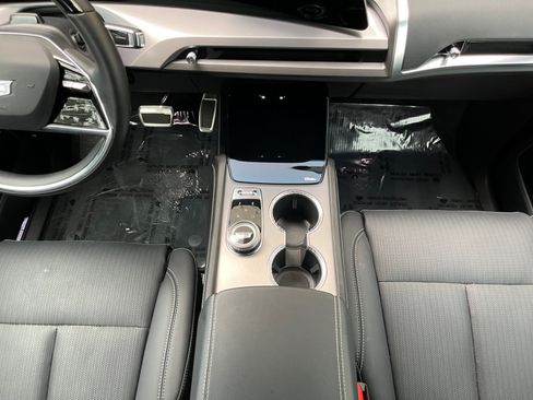 Used 2026 Cadillac Vistiq Luxury AWD/4WD image 22