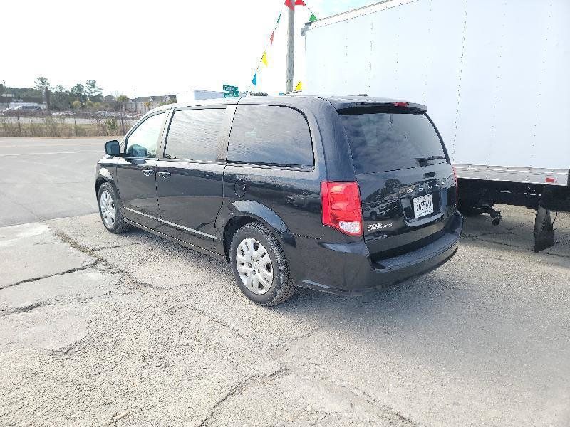 Used 2018 Dodge Grand Caravan SE w/ UConnect Hands-Free Group FWD image 5