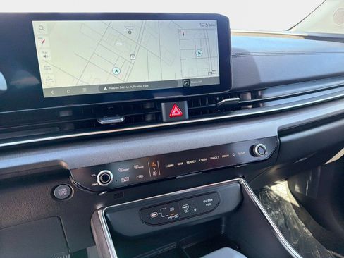 New 2026 Kia Carnival EX image 21