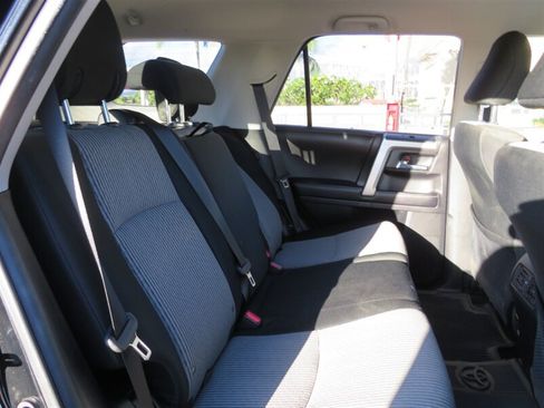 Used 2016 Toyota 4Runner SR5 RWD image 17