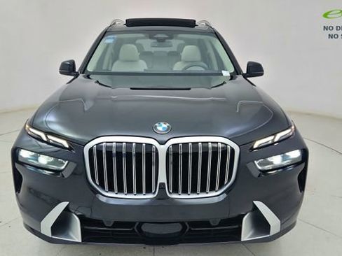 Used 2024 BMW X7 xDrive40i w/ Parking Assistance Package AWD/4WD image 13
