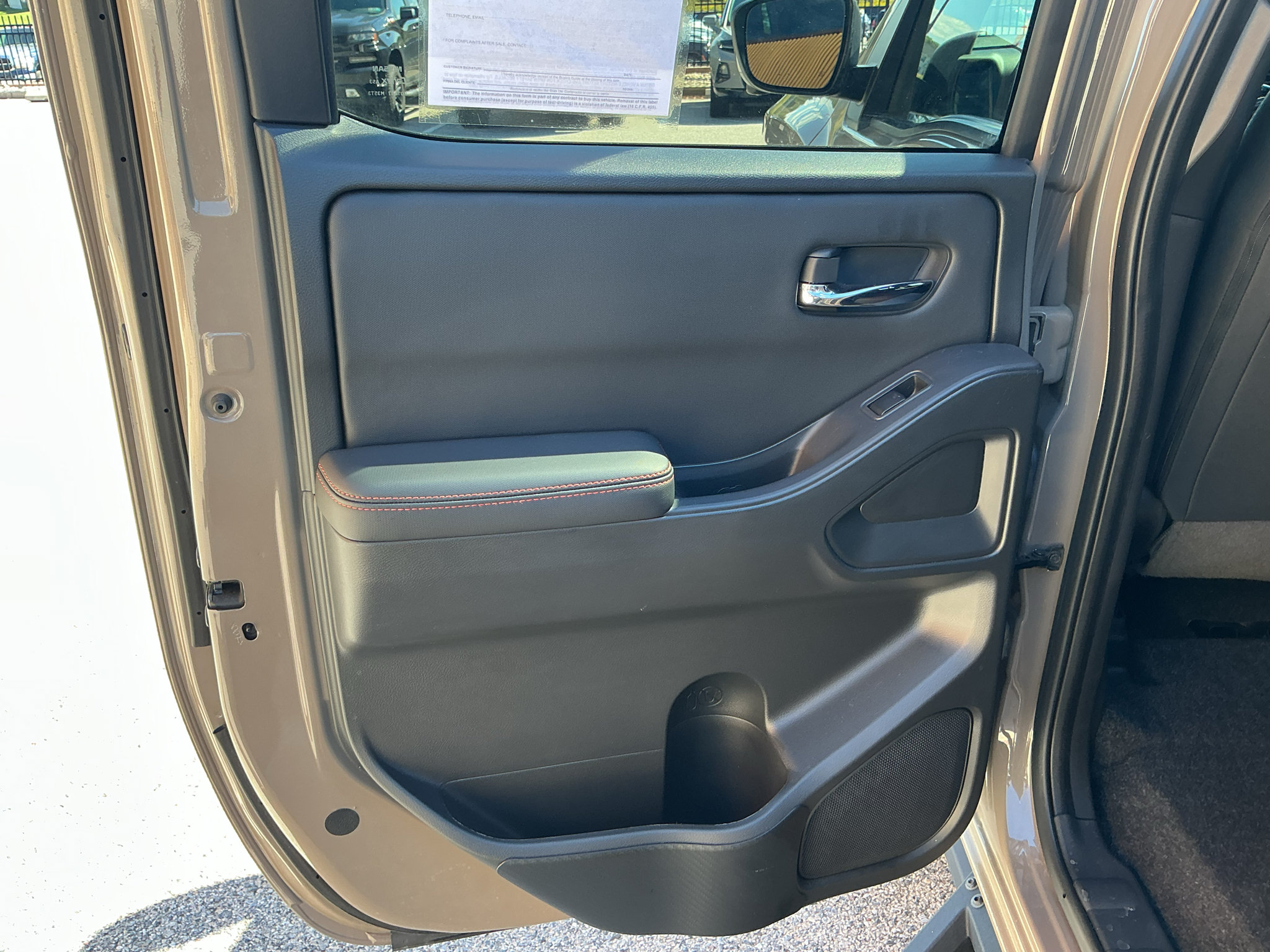 Used 2024 Nissan Frontier PRO-4X w/ Pro Convenience Package AWD/4WD image 19