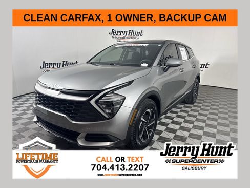 Used 2025 Kia Sportage LX image 1