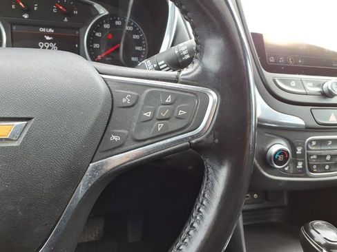 Used 2019 Chevrolet Equinox LT w/ Sun & Navigation Package image 17