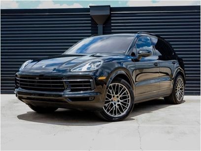 Certified 2023 Porsche Cayenne Platinum Edition