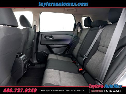 Used 2025 Nissan Rogue SV image 6