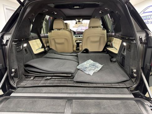 Used 2021 BMW X7 xDrive40i w/ Executive Package AWD/4WD image 38