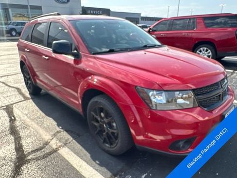 Used 2018 Dodge Journey SXT w/ Blacktop Package FWD image 3