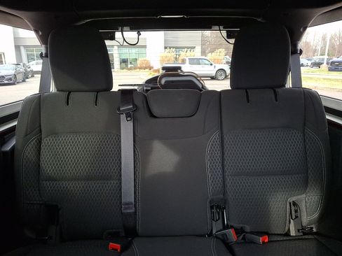 Used 2021 Jeep Wrangler Unlimited Sport image 19