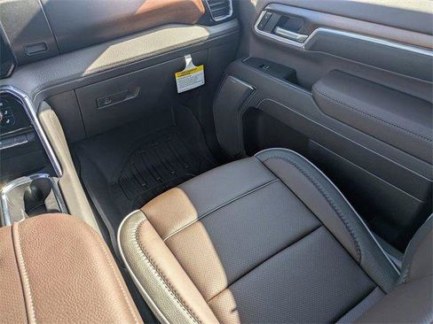 New 2025 GMC Sierra 2500 Denali w/ Denali Reserve Package image 19