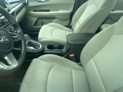 Used 2021 Kia Forte LXS image 7