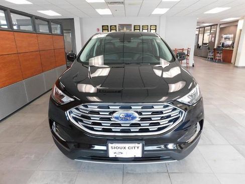 Certified 2022 Ford Edge SEL image 3