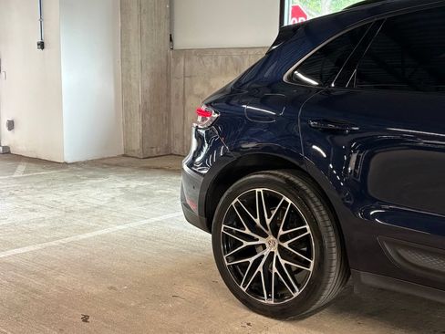 Used 2023 Porsche Macan Turbo AWD/4WD image 10