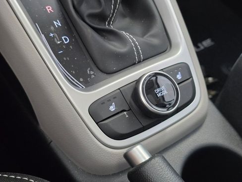 New 2026 Hyundai Venue SEL FWD image 28