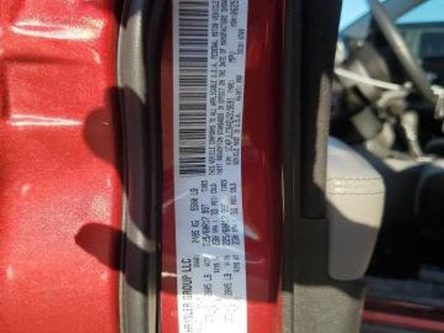 Used 2014 Jeep Cherokee Latitude w/ Comfort/Convenience Group image 17