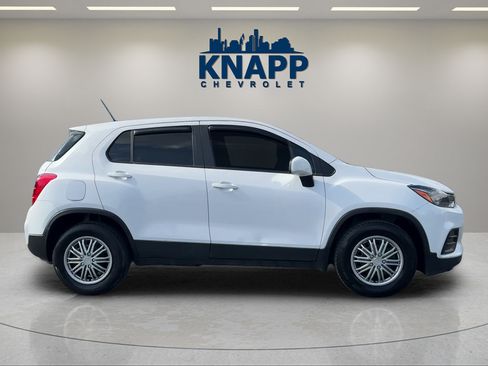 Used 2018 Chevrolet Trax LS FWD image 6