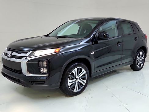 Used 2024 Mitsubishi Outlander Sport ES AWD/4WD image 3
