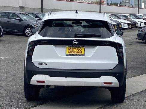 New 2026 Nissan Kicks SV image 3